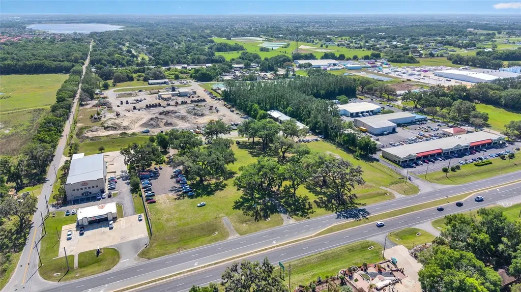 9935 N Us Highway 301 Wildwood FL 34785