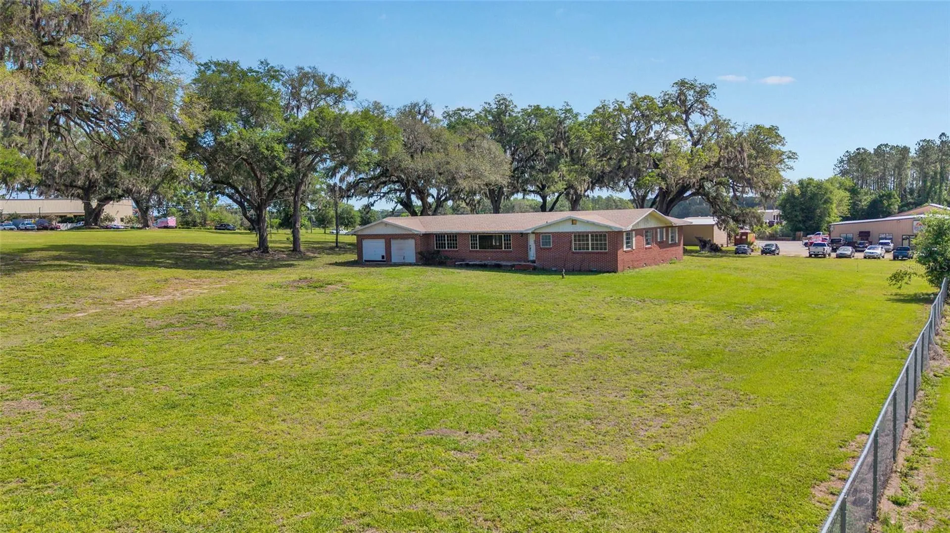 9935 N Us Highway 301 Wildwood FL 34785