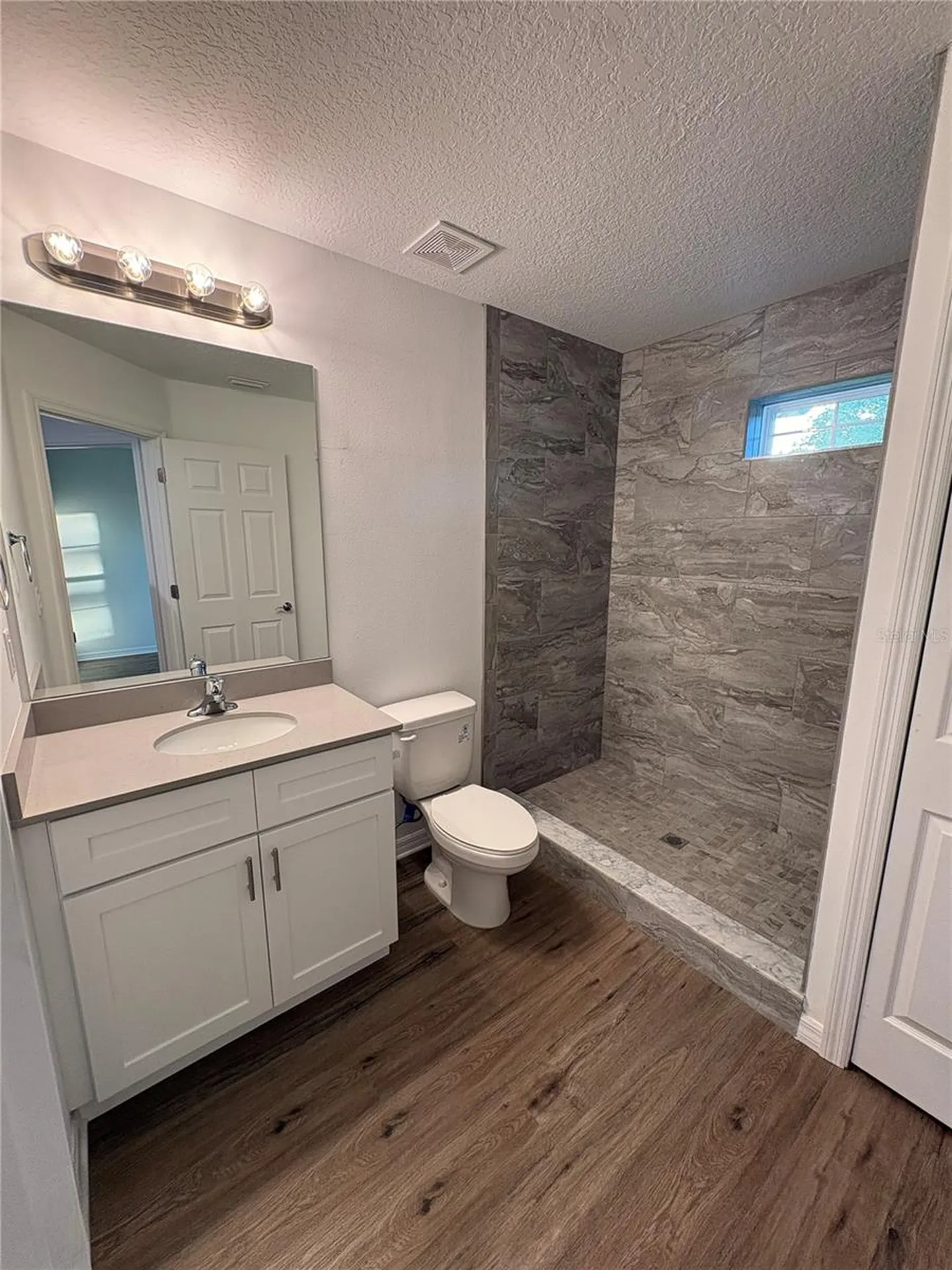 2525 6th Avenue Drive E Bradenton FL 34208