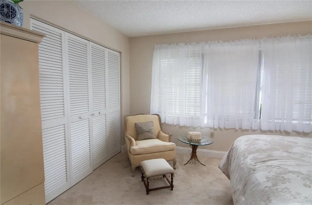 5635 Golf Pointe Drive Sarasota FL 34243
