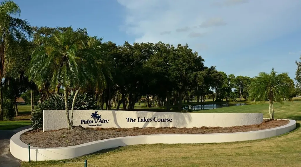 5635 Golf Pointe Drive Sarasota FL 34243