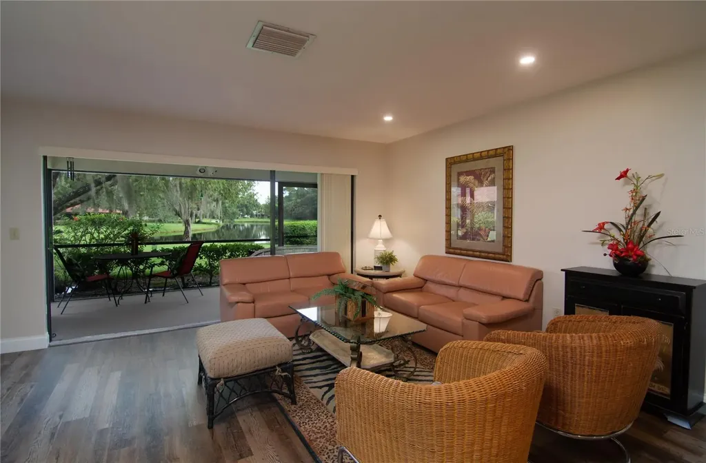 5635 Golf Pointe Drive Sarasota FL 34243