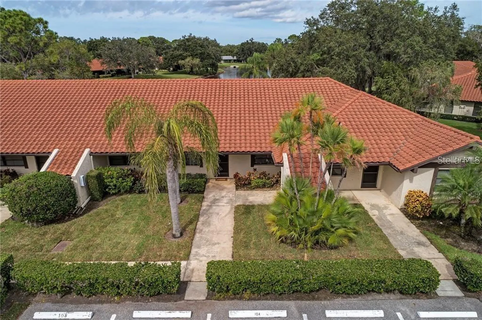 5635 Golf Pointe Drive Sarasota FL 34243