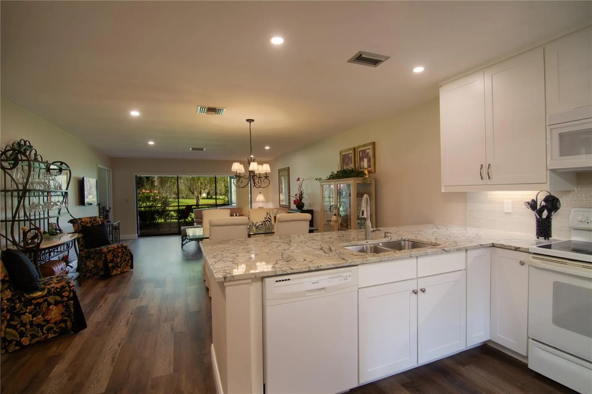 5635 Golf Pointe Drive Sarasota FL 34243