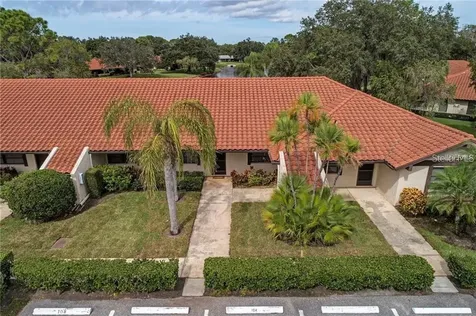 5635 Golf Pointe Drive Sarasota FL 34243