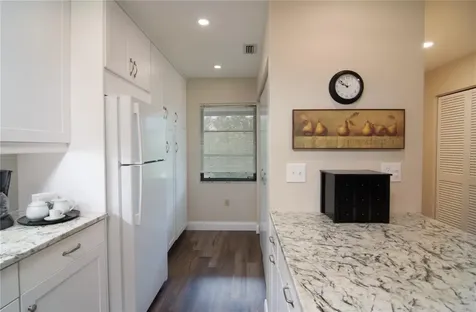 5635 Golf Pointe Drive Sarasota FL 34243
