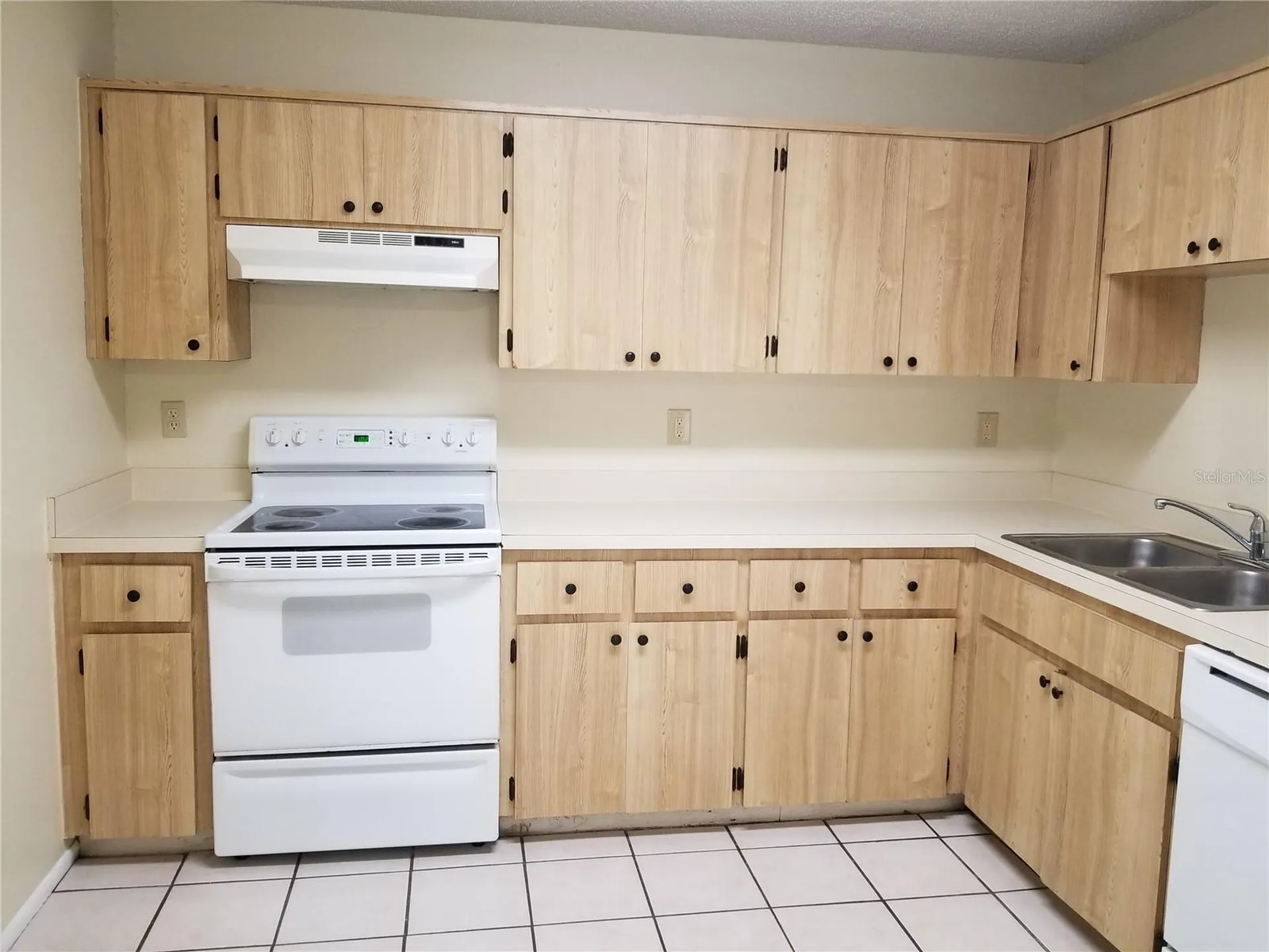 8202 Broward Place Temple Terrace FL 33637