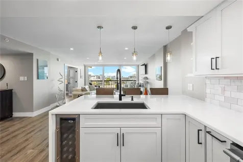 400 Island Way Clearwater Beach FL 33767