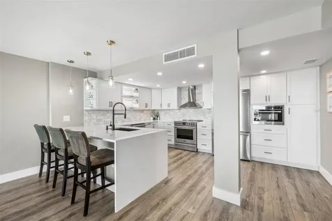 400 Island Way Clearwater Beach FL 33767