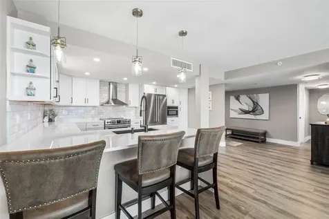 400 Island Way Clearwater Beach FL 33767
