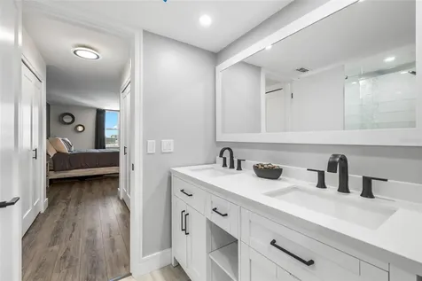 400 Island Way Clearwater Beach FL 33767