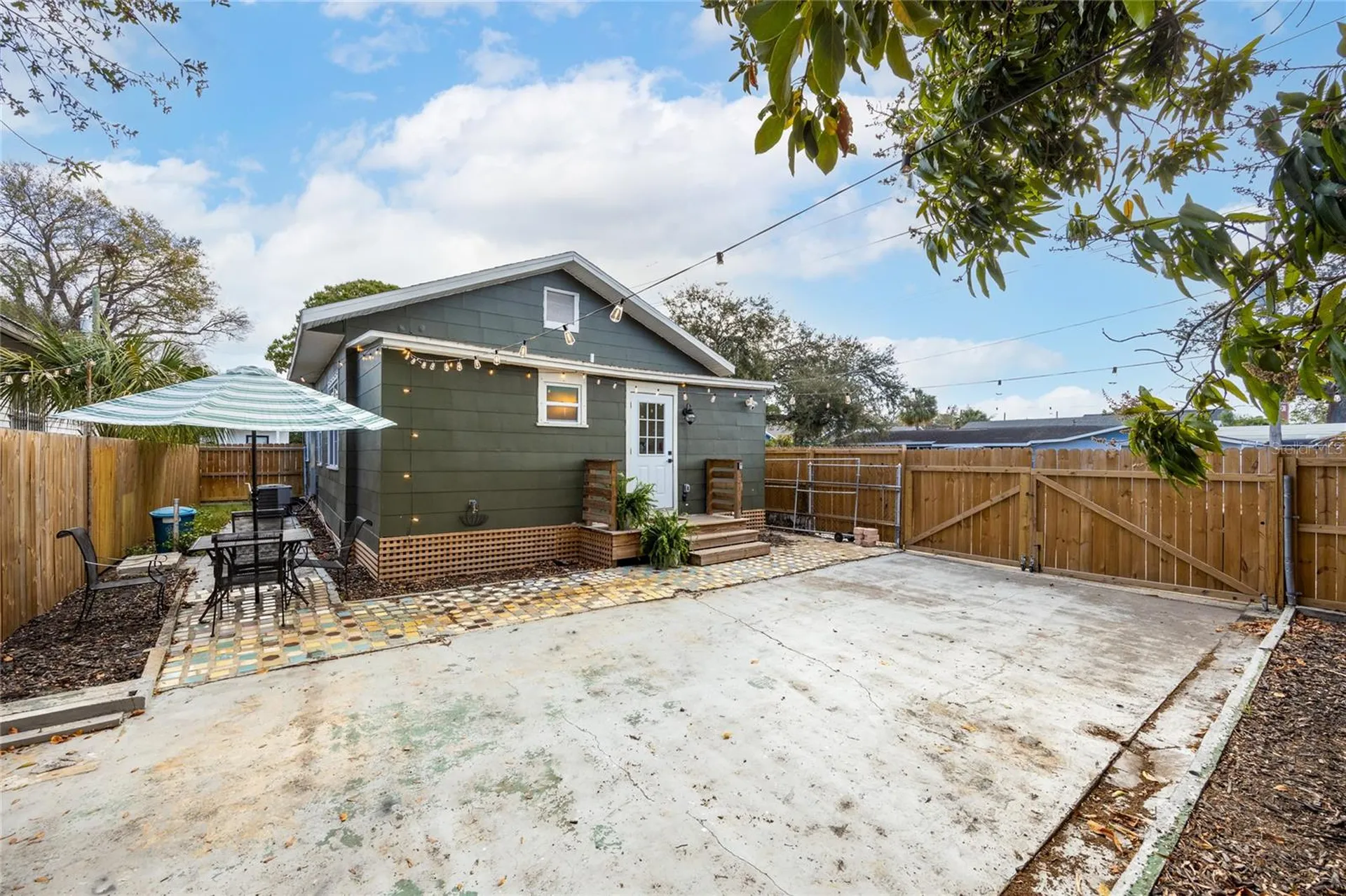 3002 N 16th Street Tampa FL 33605