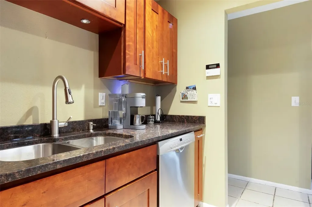 5206 Newton Avenue S Gulfport FL 33707