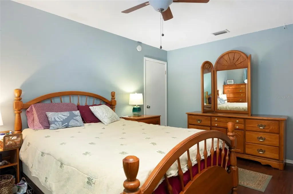 5206 Newton Avenue S Gulfport FL 33707