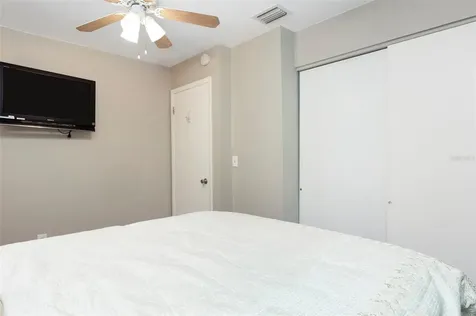 5206 Newton Avenue S Gulfport FL 33707