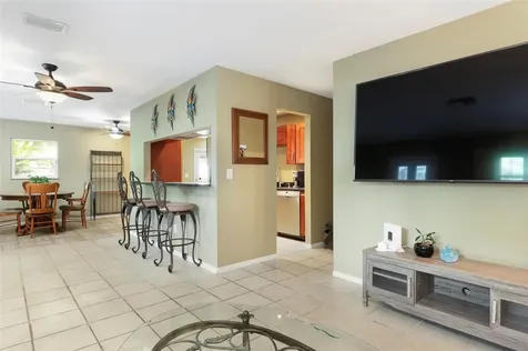 5206 Newton Avenue S Gulfport FL 33707