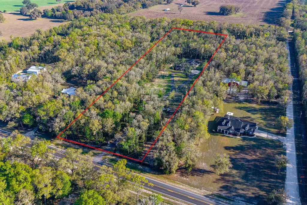3821 NE County Road 138 High Springs FL 32643