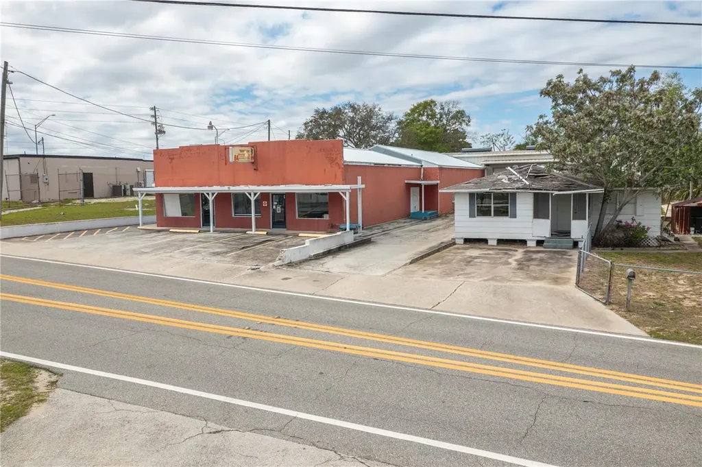 19 Evergreen Drive Lake Wales FL 33898