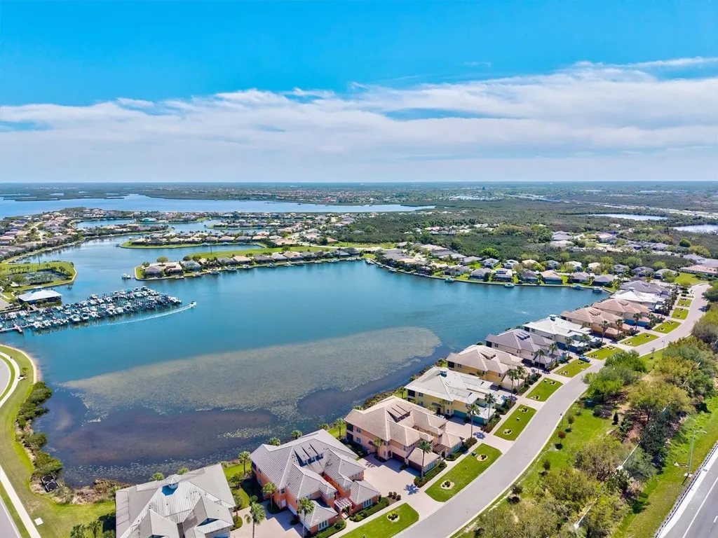 1135 Riverscape Street Bradenton FL 34208