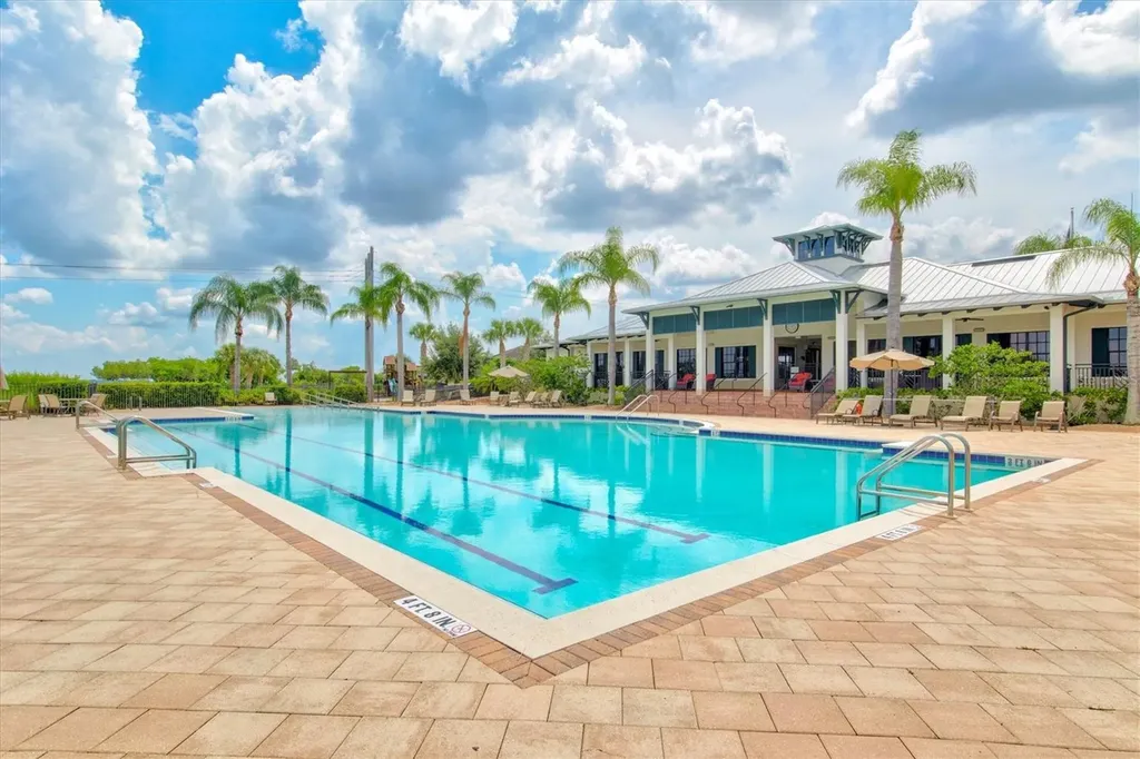 1135 Riverscape Street Bradenton FL 34208