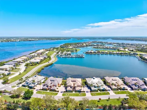 1135 Riverscape Street Bradenton FL 34208