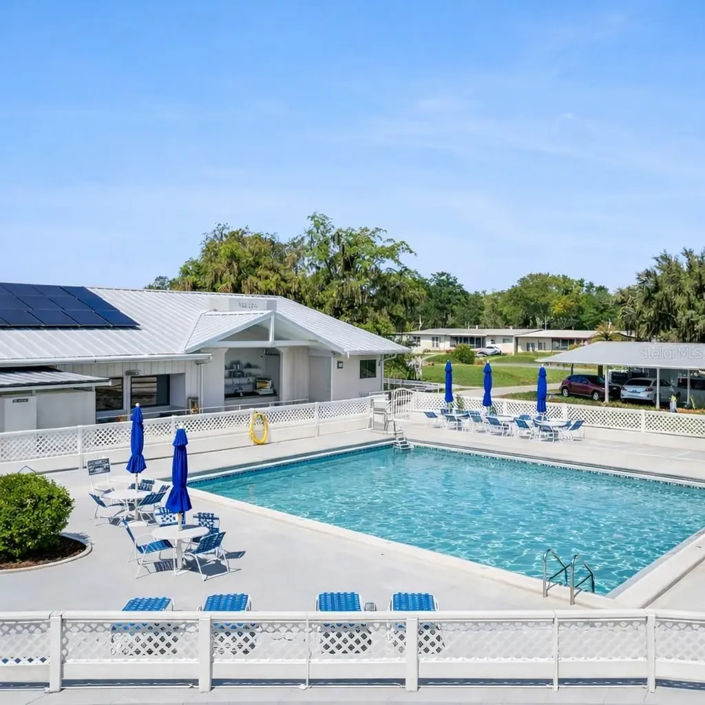 8556 Breeze Hill Drive Lake Wales FL 33898