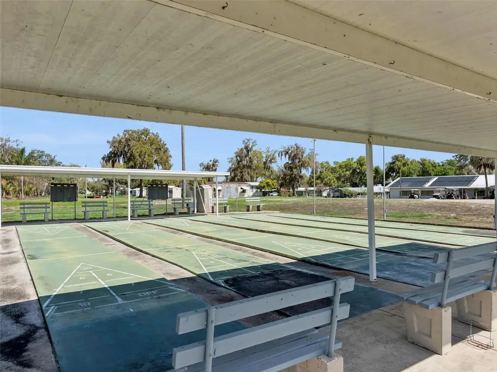 8556 Breeze Hill Drive Lake Wales FL 33898