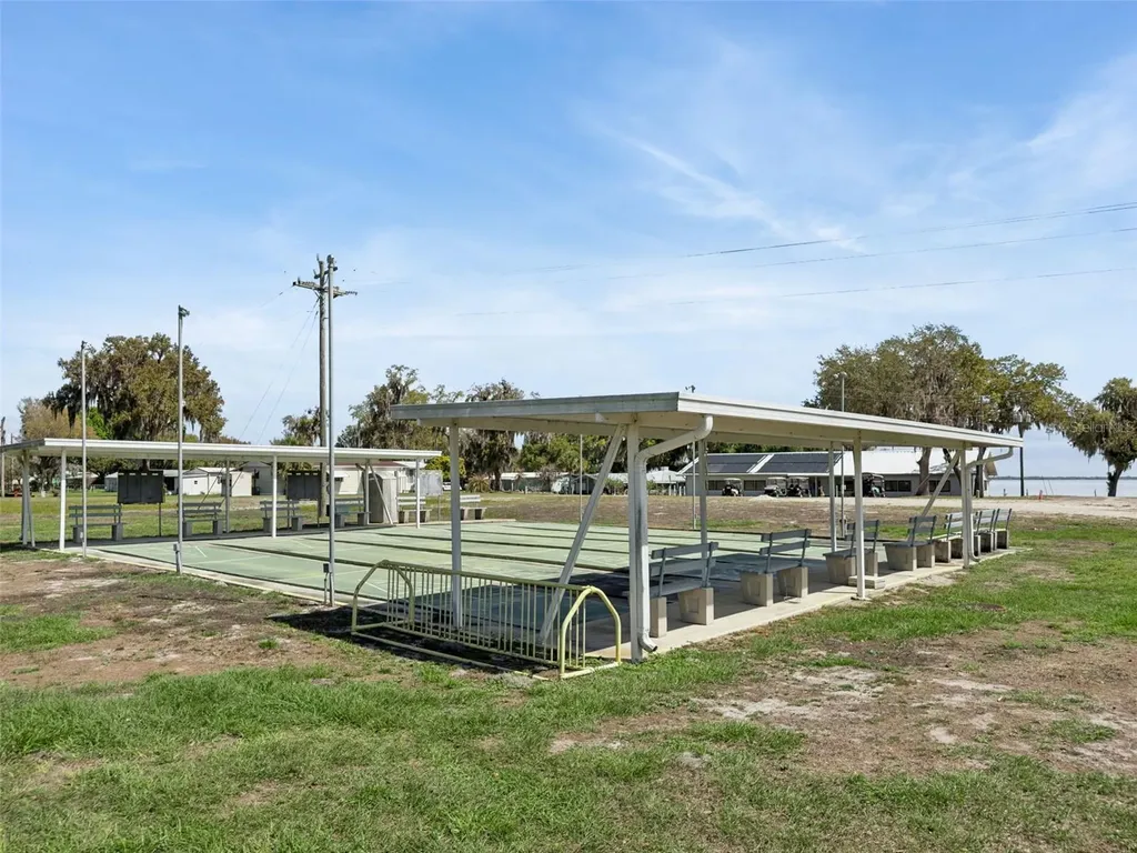 8556 Breeze Hill Drive Lake Wales FL 33898