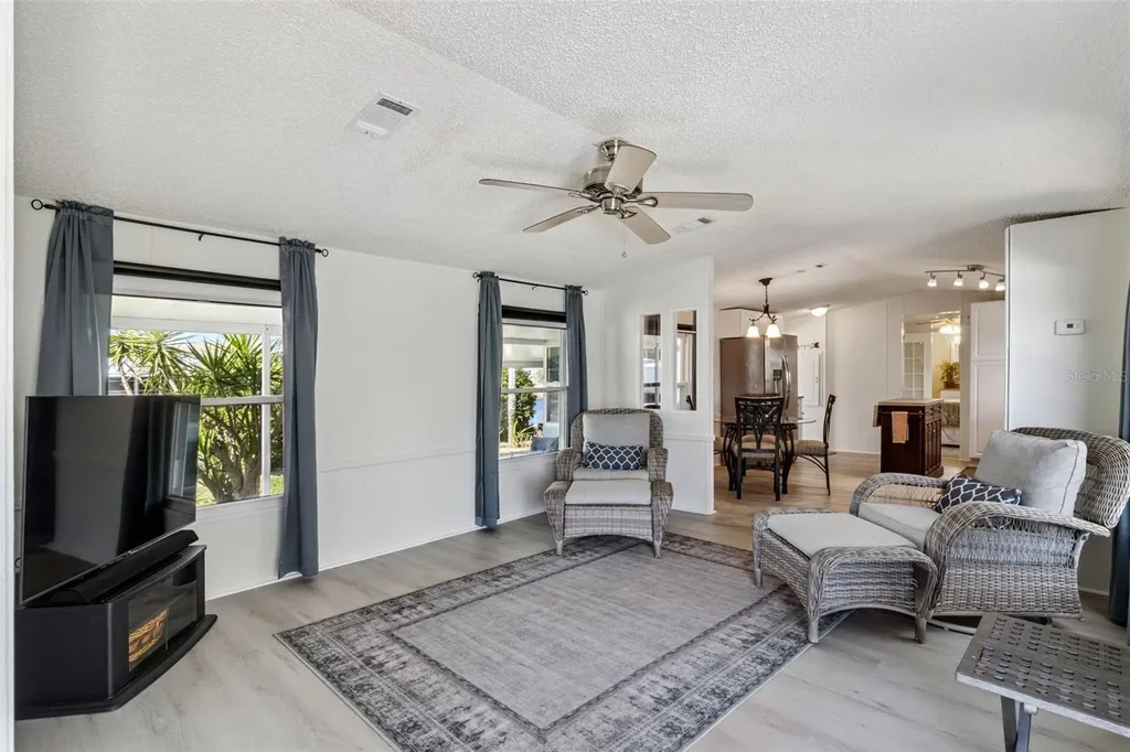 8556 Breeze Hill Drive Lake Wales FL 33898