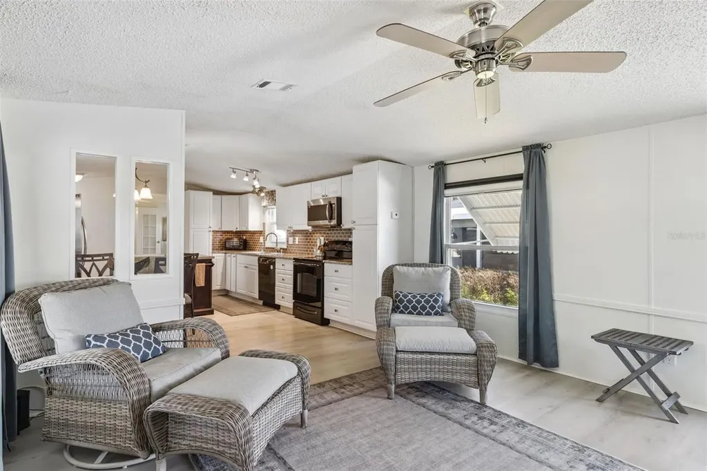 8556 Breeze Hill Drive Lake Wales FL 33898