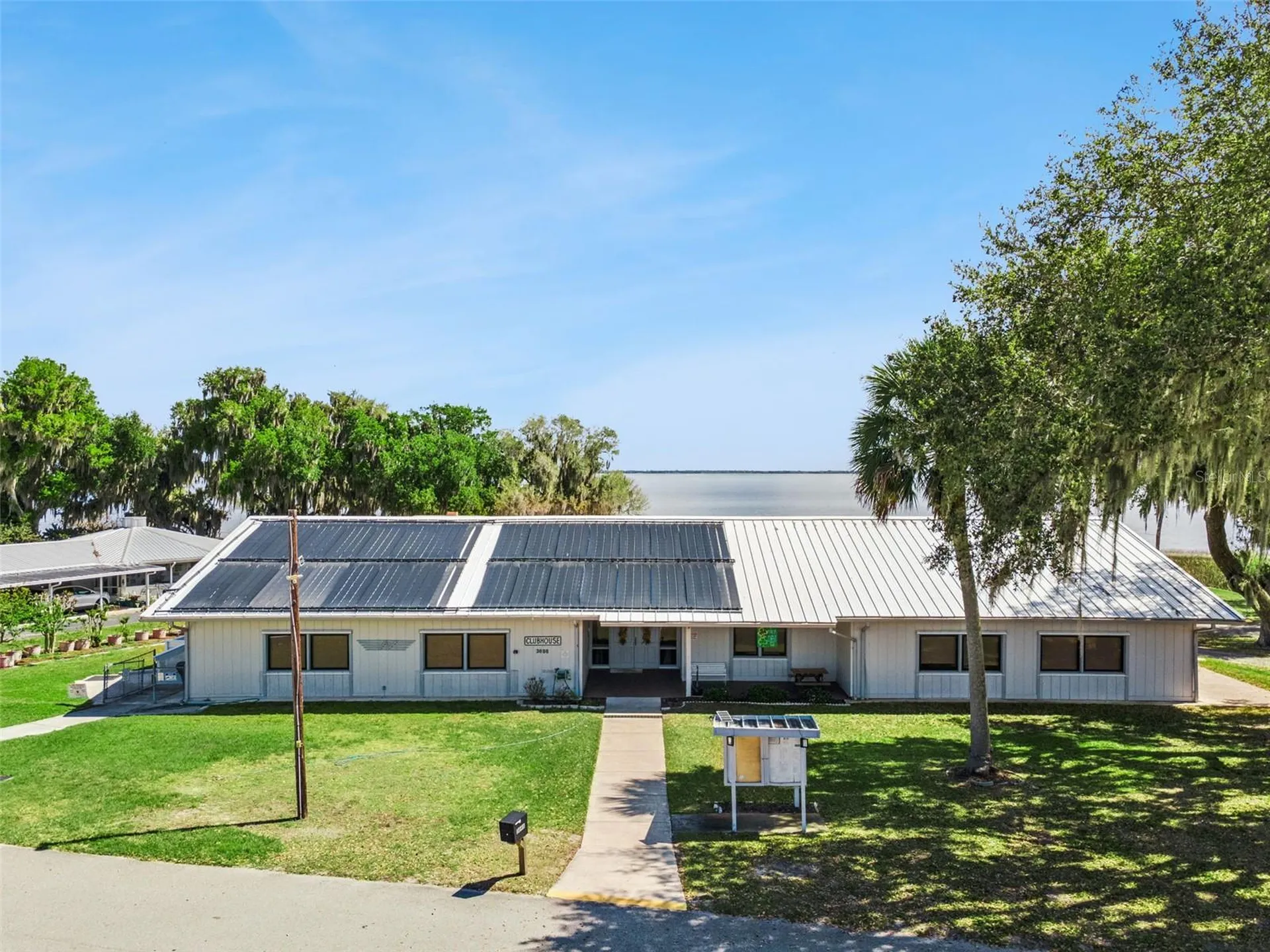 8556 Breeze Hill Drive Lake Wales FL 33898