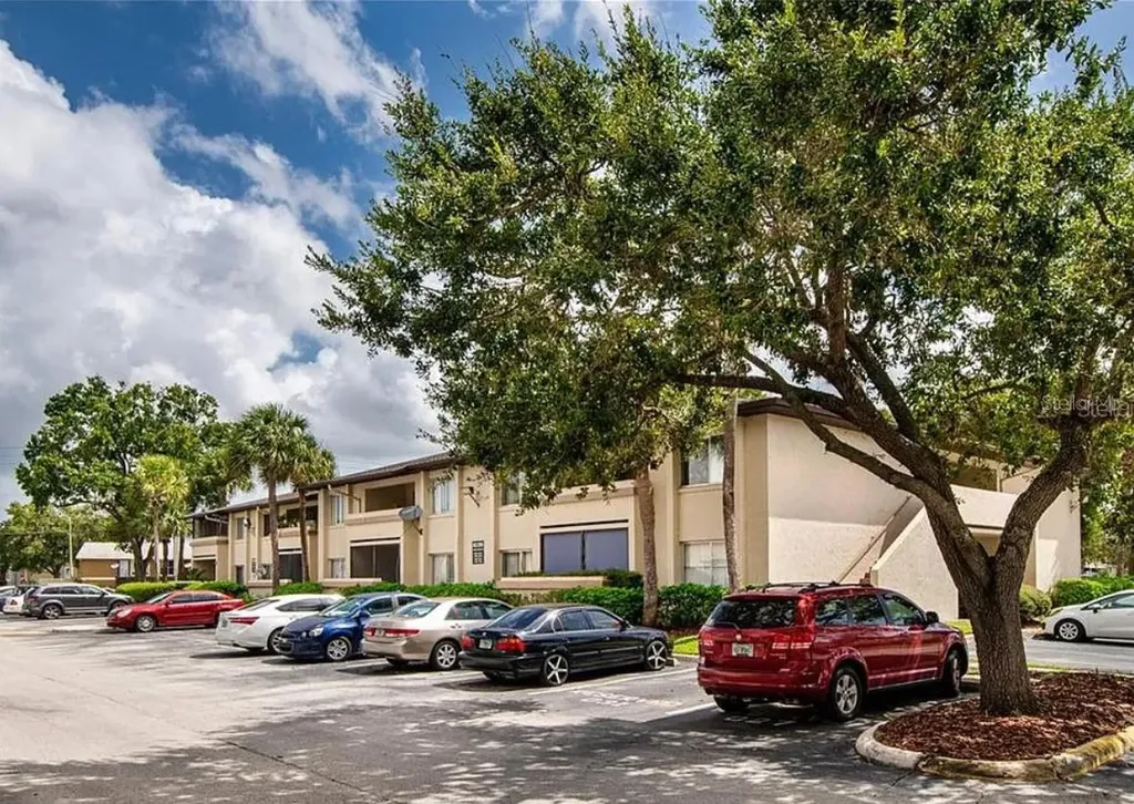 6128 Curry Ford Orlando FL 32822