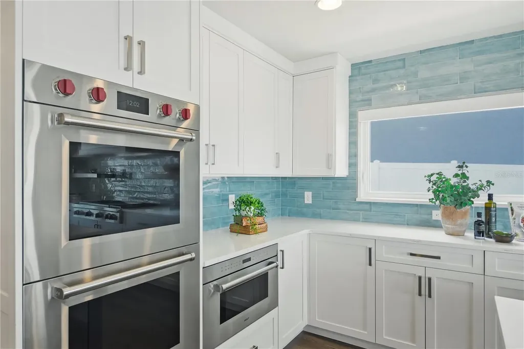 915 Bayshore Drive Tarpon Springs FL 34689