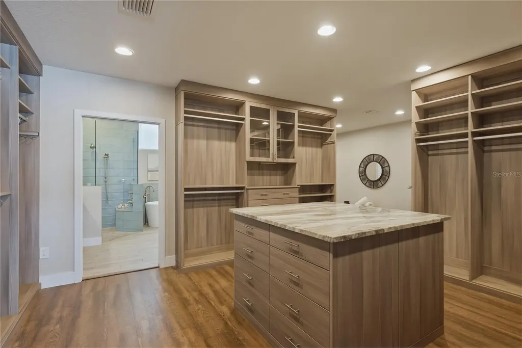 915 Bayshore Drive Tarpon Springs FL 34689