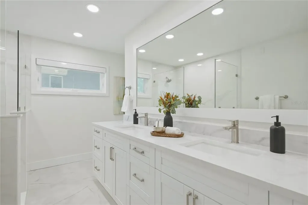 915 Bayshore Drive Tarpon Springs FL 34689