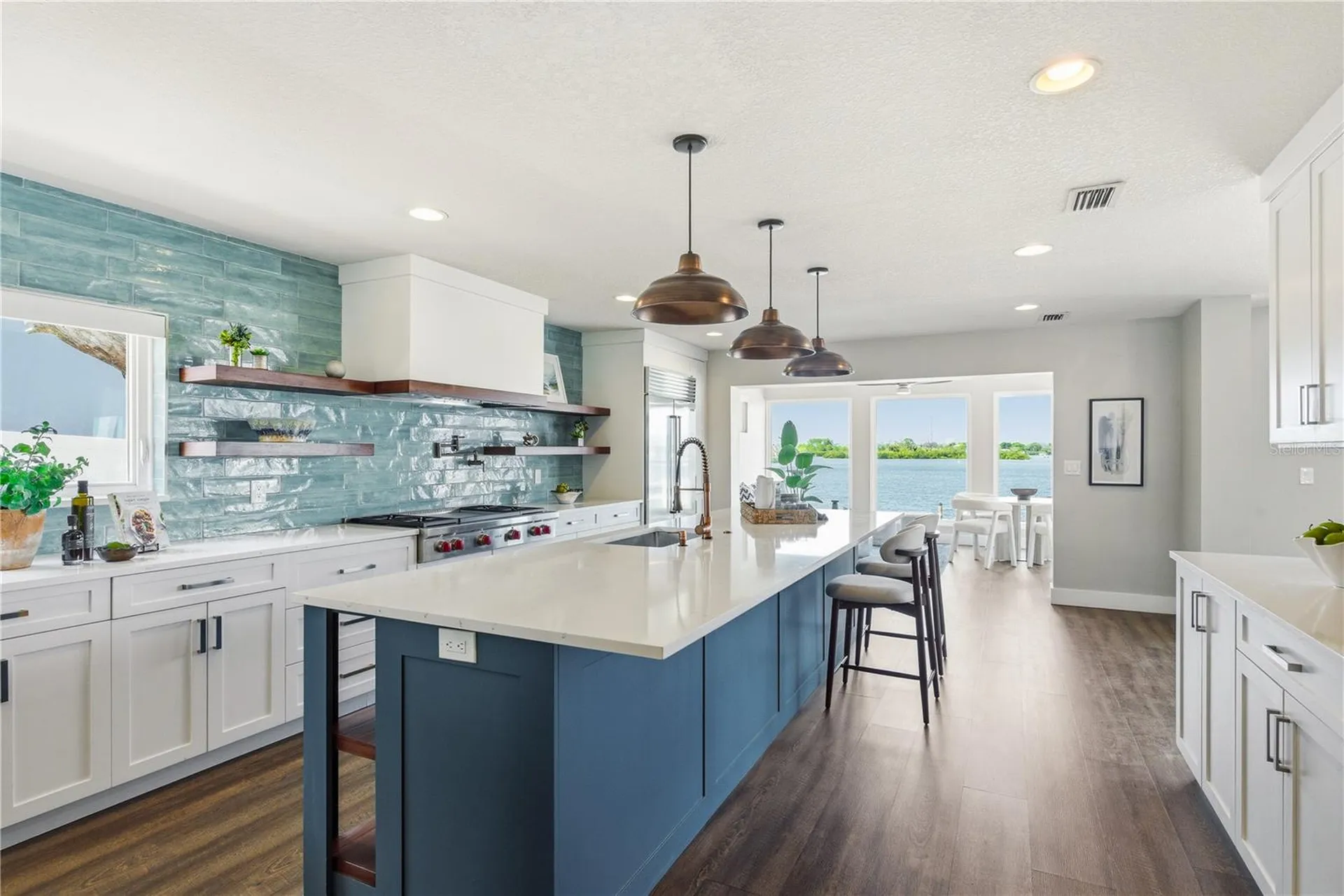 915 Bayshore Drive Tarpon Springs FL 34689