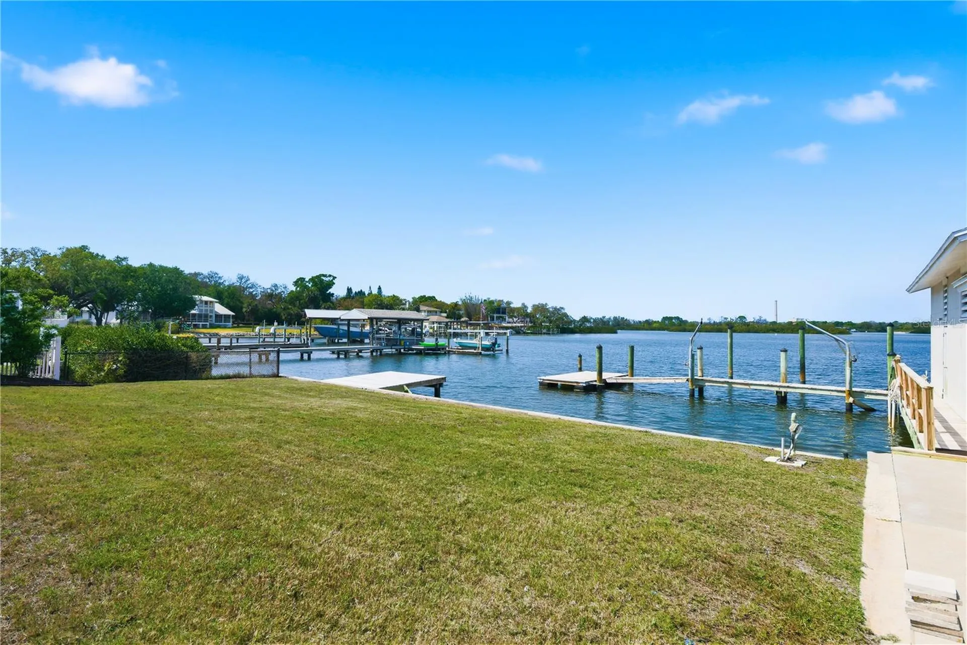 915 Bayshore Drive Tarpon Springs FL 34689