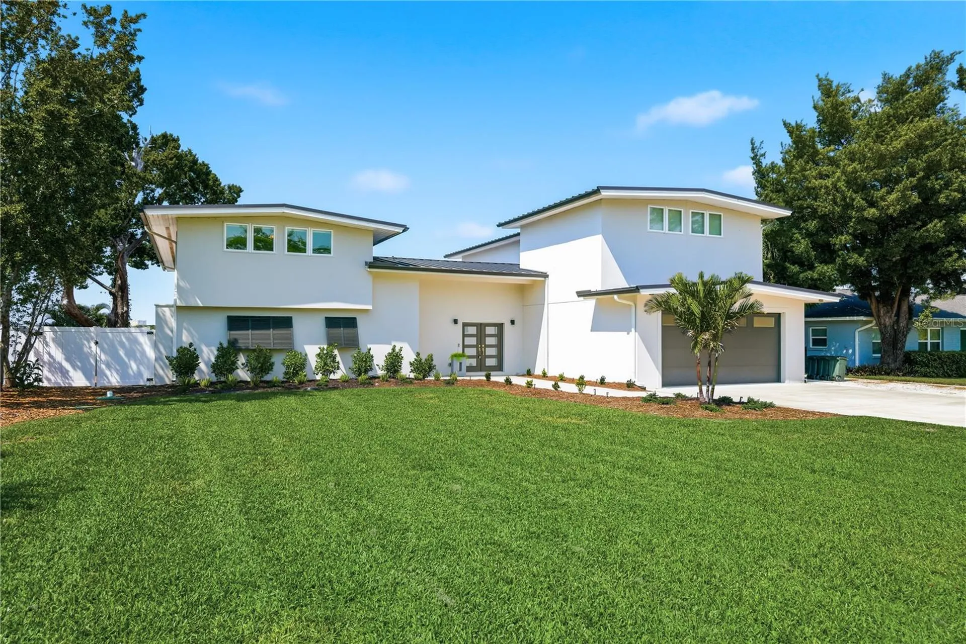 915 Bayshore Drive Tarpon Springs FL 34689