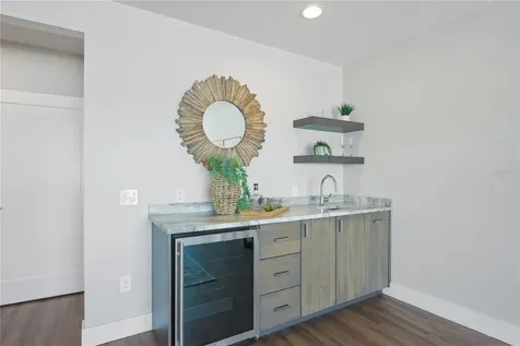 915 Bayshore Drive Tarpon Springs FL 34689