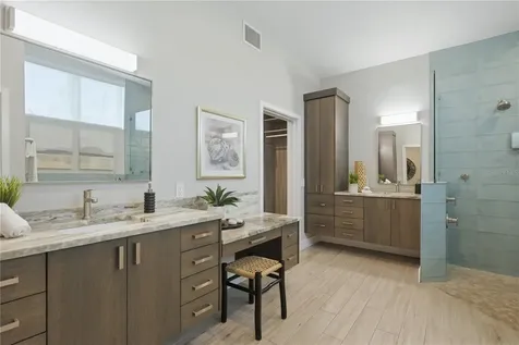 915 Bayshore Drive Tarpon Springs FL 34689