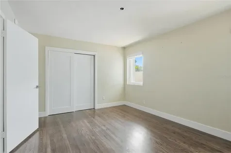 915 Bayshore Drive Tarpon Springs FL 34689