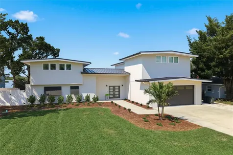 915 Bayshore Drive Tarpon Springs FL 34689