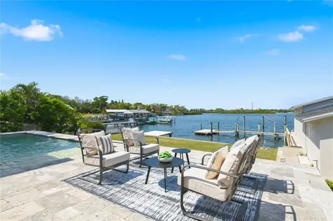 915 Bayshore Drive Tarpon Springs FL 34689