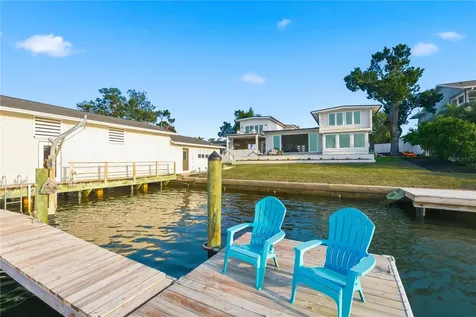 915 Bayshore Drive Tarpon Springs FL 34689