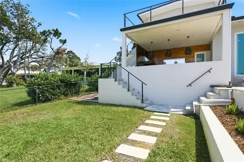 915 Bayshore Drive Tarpon Springs FL 34689
