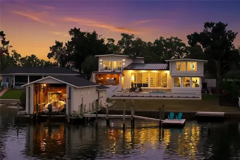 915 Bayshore Drive Tarpon Springs FL 34689