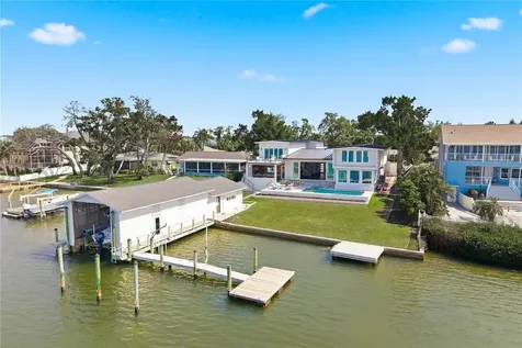 915 Bayshore Drive Tarpon Springs FL 34689