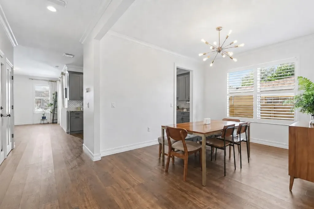 2510 W Carmen Street Tampa FL 33609