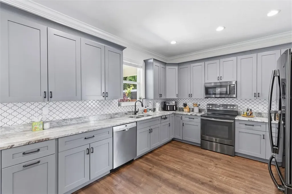2510 W Carmen Street Tampa FL 33609
