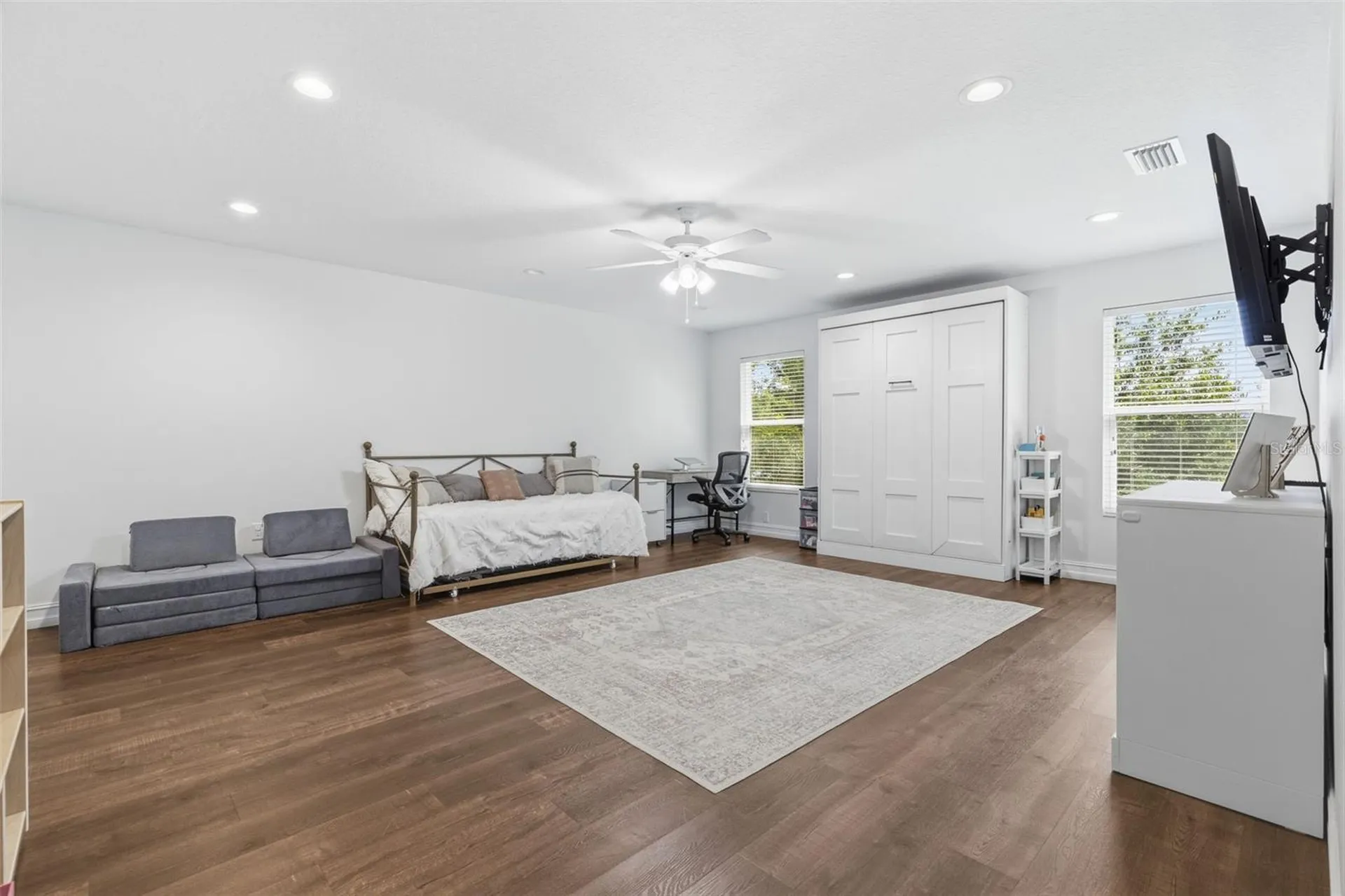 2510 W Carmen Street Tampa FL 33609